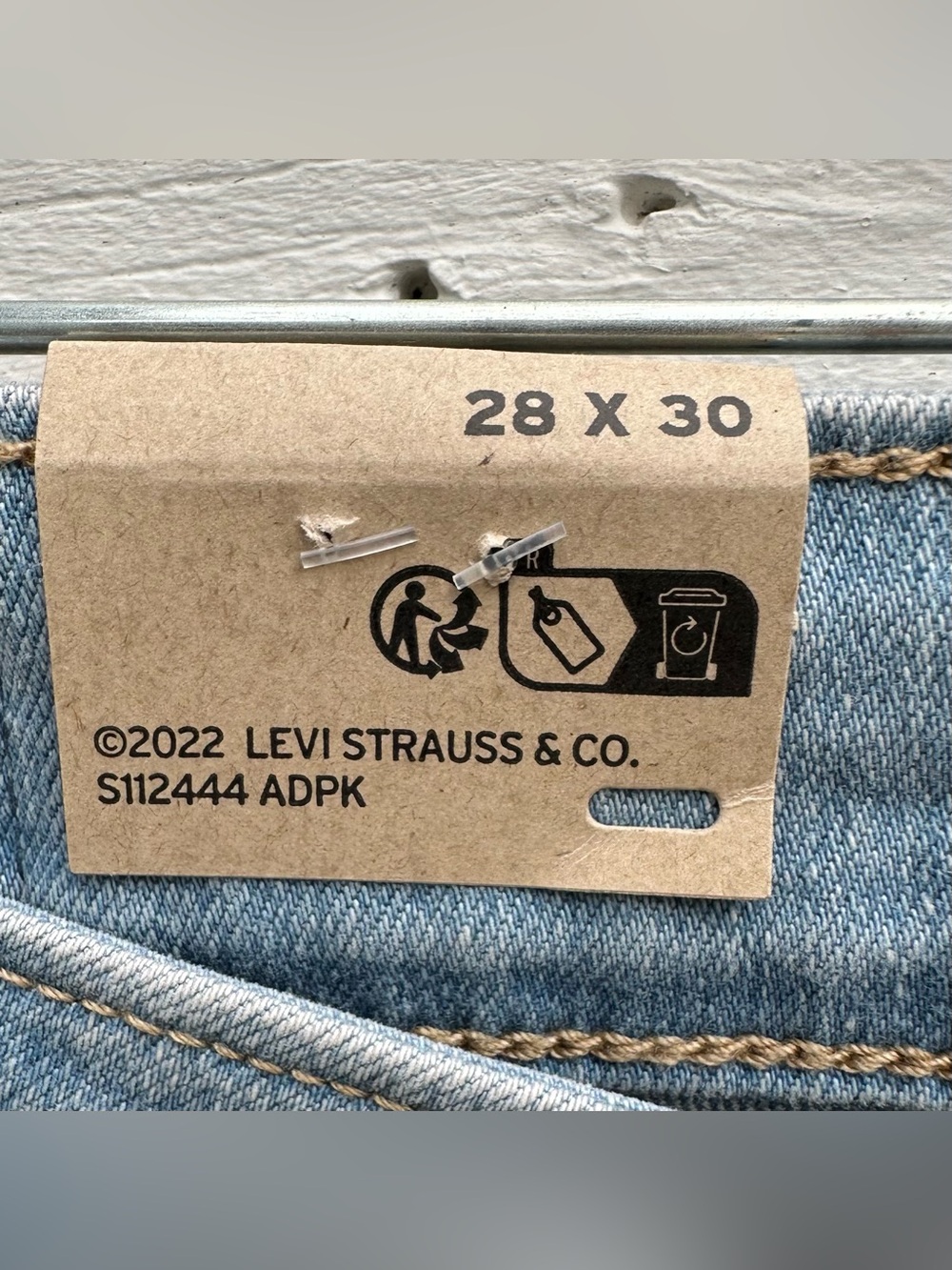 Levi’s 725 High Rise Bootcut - Picture 8 of 10